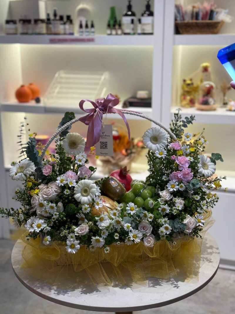 The Garden Gateau