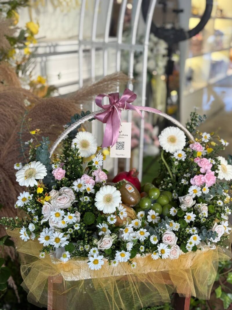 The Garden Gateau